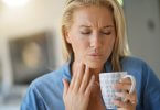 Can a humidifier cause sore throat?